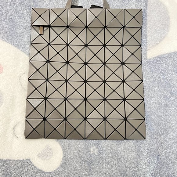 $995 Authentic BAO BAO by ISSEY MIYAKE Made in JAPAN D.Gray Geometric Backpack - Picture 1 of 14